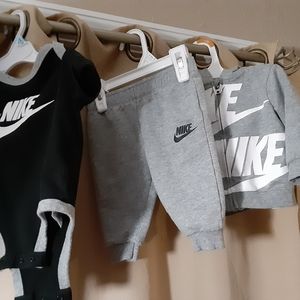 Nike boys 3 piece outfit